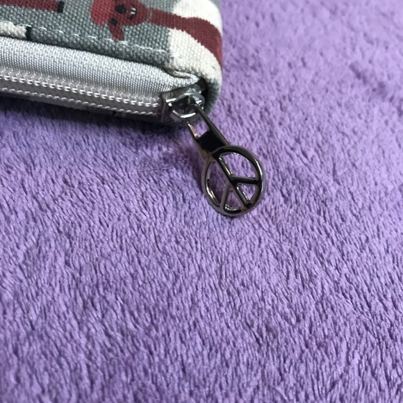 Bungalow 360 Llama Zip Around Wallet - Picture 3 of 4